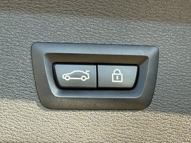 BMW X1 xDrive25e High Executive 2021 Hybride Benzine 31