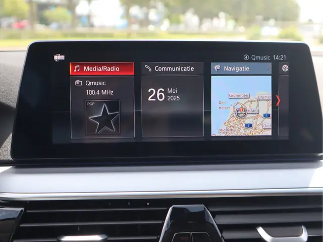 BMW 5 Serie 520i Executive 2018 Benzine 17