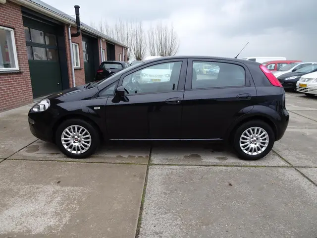 Fiat Punto Evo 1.2 Lounge 2017 Benzine 6