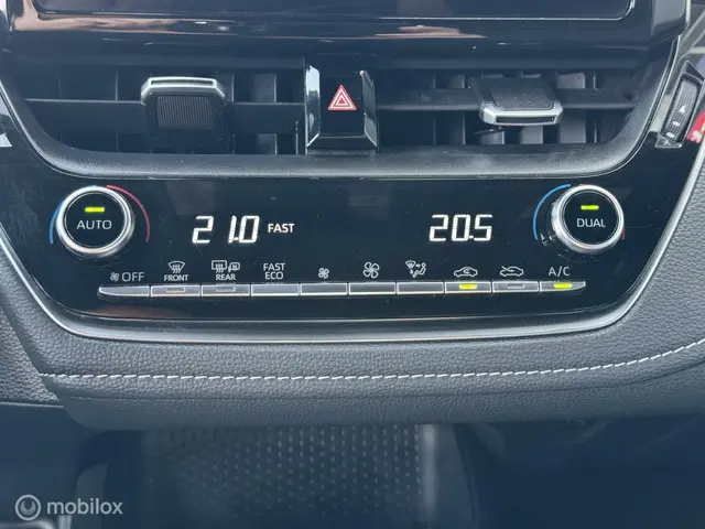 Toyota Corolla 1.8 Hybrid Active 2023 Hybride Benzine 19