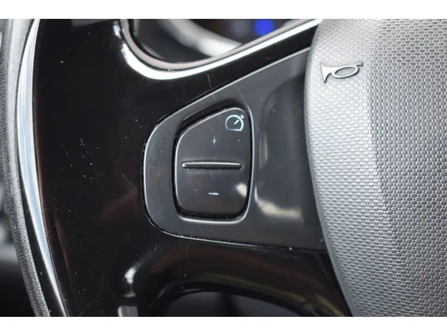 Renault Clio 0.9 TCE Dynamique 2013 Benzine 25