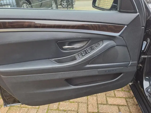 BMW 5 Serie 525d High Executive 2013 Diesel 17