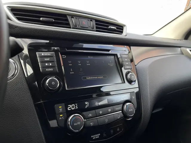 Nissan QASHQAI 1.3 DIG-T N-Motion 2019 Benzine 19