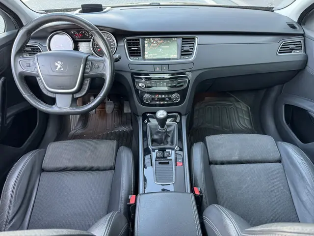 Peugeot 508 SW 1.6 e-THP GT-line 2015 Benzine 14