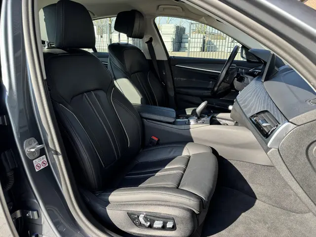 BMW 5 Serie 520i HIGH EXECUTIVE EDITION 2021 Benzine 6