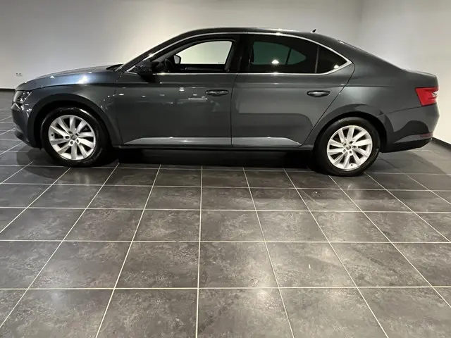 Škoda Superb 1.4 TSI ACT Ambition Business 2017 Benzine 14