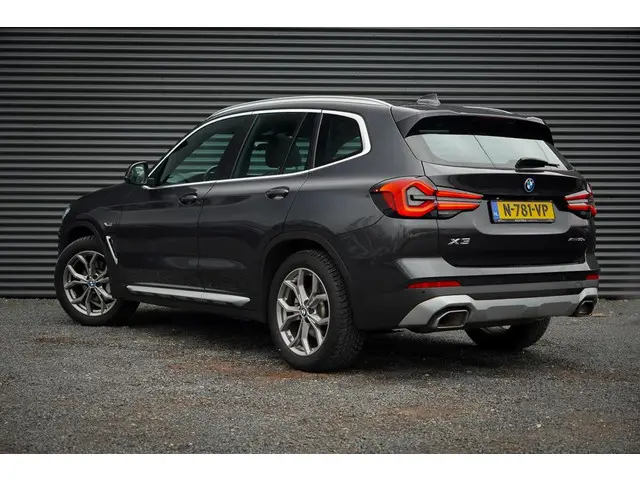 BMW X3 xDrive30e 2022 Hybride Benzine 14