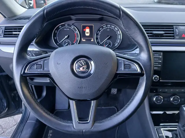 Škoda Superb 1.8 TSI Style Business WOK!! 2017 Benzine 8