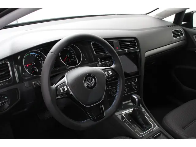 Volkswagen e-Golf Edition 2019 Elektrisch 8