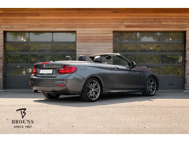 BMW 2 Serie Cabrio M235i 2015 Benzine 4