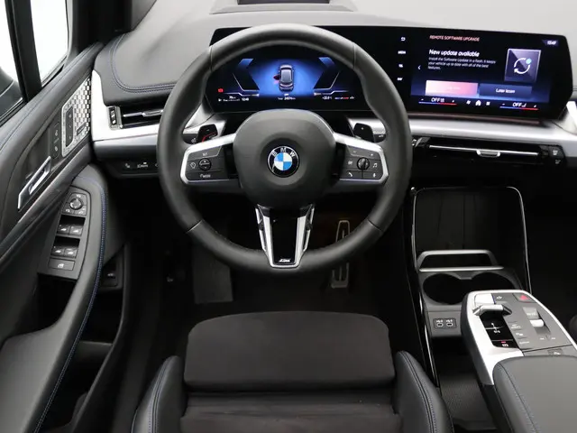 BMW 2 Serie Active Tourer 220i 2024 Benzine 23