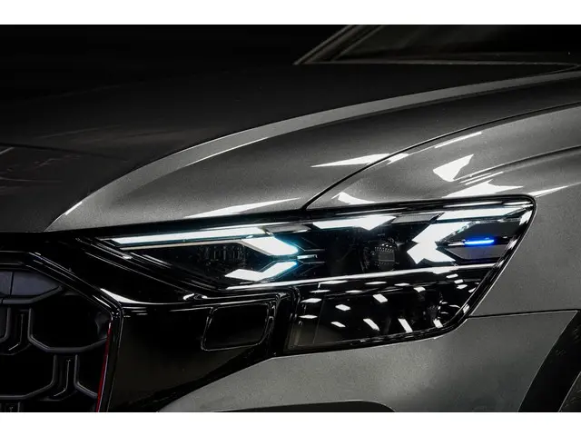 Audi SQ8 4.0 TFSI Quattro 2024 Benzine 9