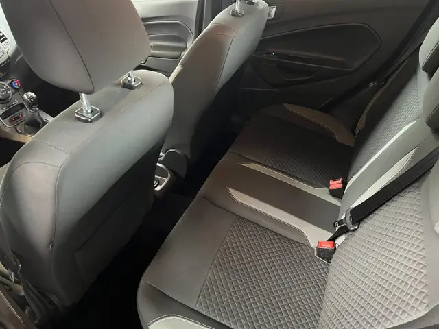 Ford Fiesta 1.0 EcoBoost Candy Blue Edition 2016 Benzine 13