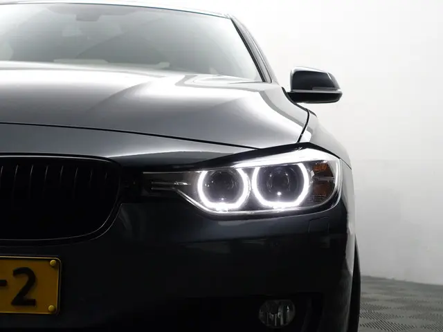 BMW 3 Serie 328i High Executive Aut- 2013 Benzine 3