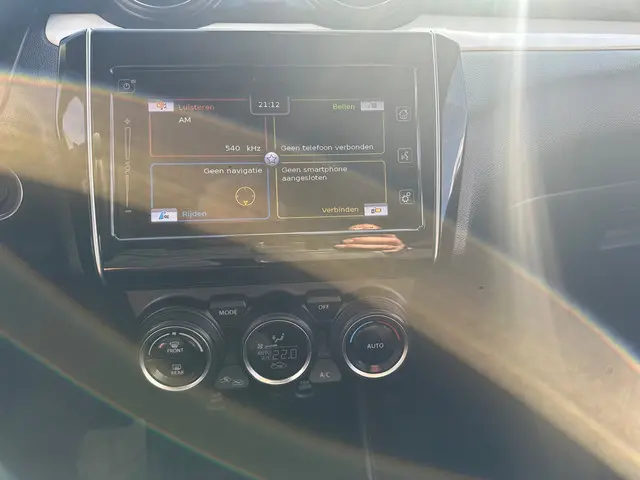 Suzuki Swift 1.0 Stijl , AUTOMAAT 2019 Benzine 15