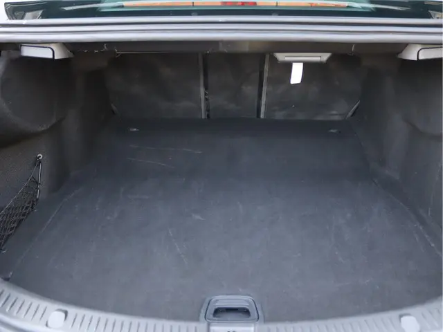 Mercedes-Benz E-Klasse 200 Luxury 2022 Hybride Benzine 85
