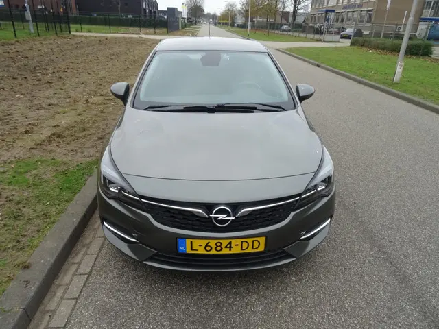 Opel Astra 1.2 Edition 2021 Benzine 8