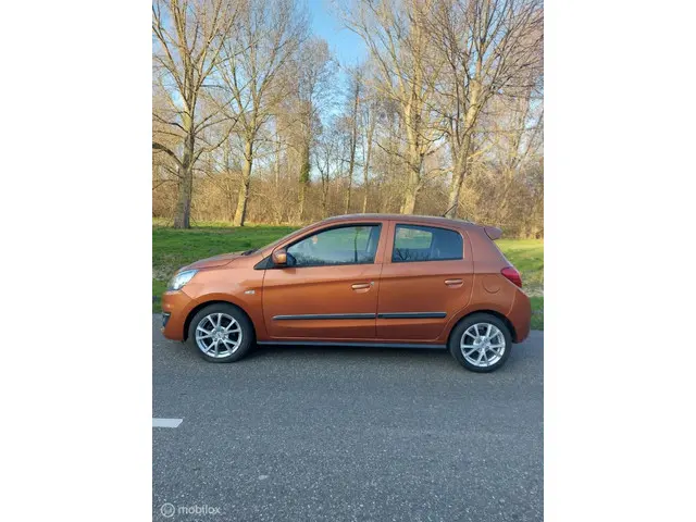 Mitsubishi Space Star 1.0 Intense 2016 Benzine 8