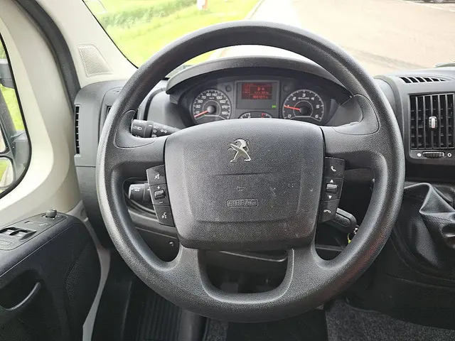 Peugeot Boxer 2.2 2024 Diesel 11