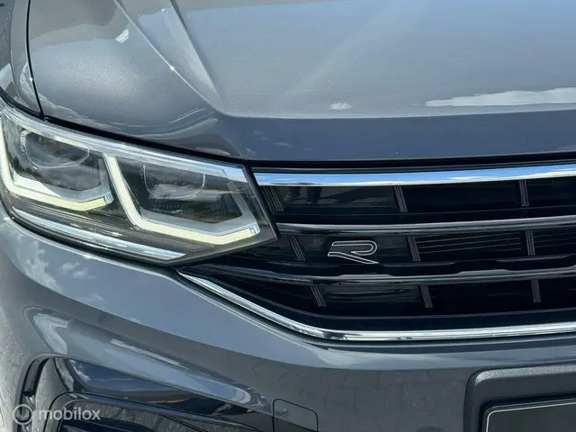 Volkswagen Tiguan 1.5 TSI R-Line Business+ 2021 Benzine 4