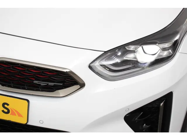 Kia ProCeed 1.6 T-GDI 204pk DCT GT 2020 Benzine 27