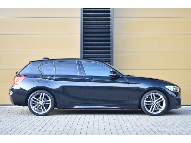 BMW 1 Serie 118i Executive 2017 Benzine 7