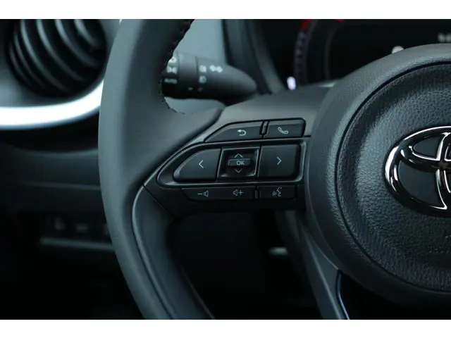 Toyota Aygo X 1.0 VVT-i MT JBL, 2025 Benzine 21