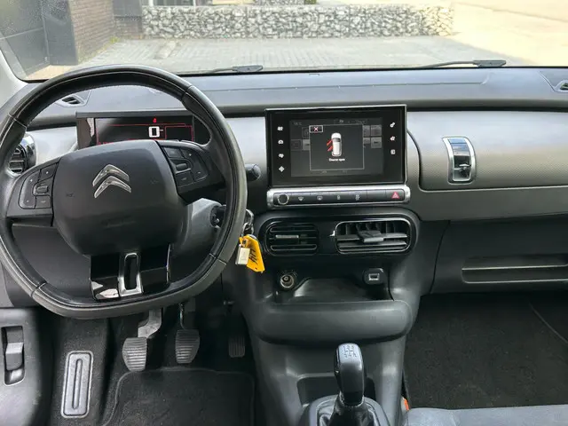 Citroën C4 Cactus 1.2 PureTech Feel 2017 Benzine 9