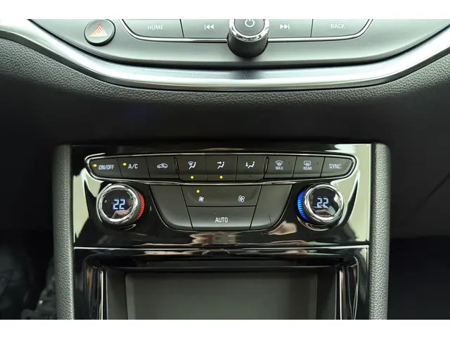 Opel Astra 1.2 Business Elegance 2021 Benzine 19