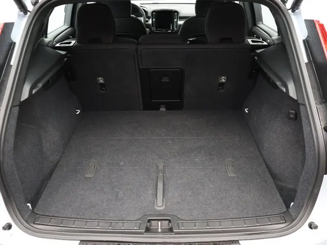 Volvo XC40 2.0 B4 Plus Dark 2024 Benzine 12