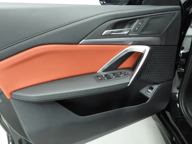 BMW X1 sDrive18i 2025 Benzine 28