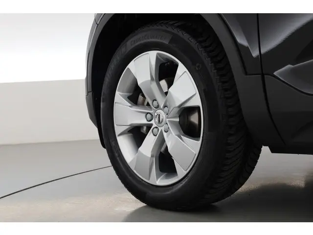 Volvo XC40 1.5 T3 Business 2021 Benzine 35