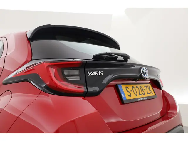 Toyota Yaris 1.5 Hybrid Dynamic 2023 Hybride Benzine 29