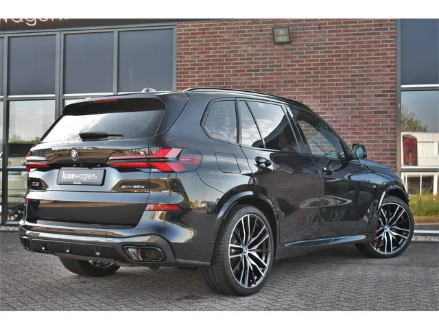 BMW X5 xDrive50e M-Sport Pro 2023 Hybride Benzine 32