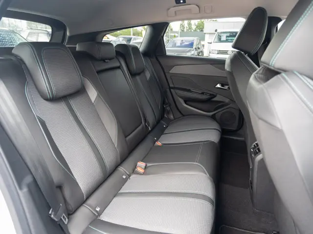 Peugeot 308 YHZT-D21700 2024 Diesel 35