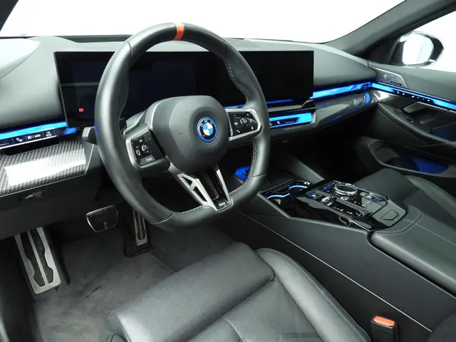 BMW i5 M60 xDrive 2024 Elektrisch 6