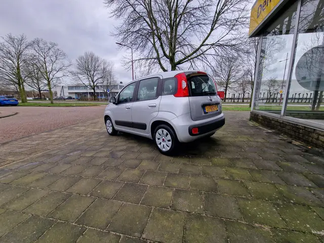 Fiat Panda 0.9 TwinAir Lounge 2016 Benzine 9