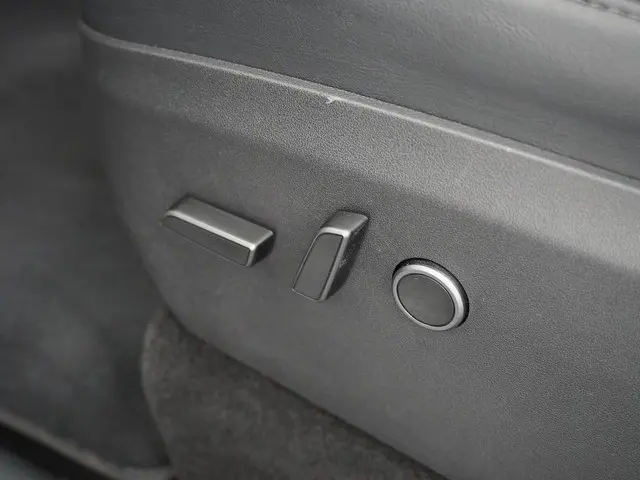 Tesla Model Y Performance AWD 75 kWh 2022 Elektrisch 20
