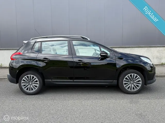 Peugeot 2008 1.2 PureTech Style 2015 Benzine 3