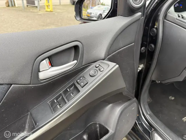 Honda Civic 1.8 Sport 2015 Benzine 12