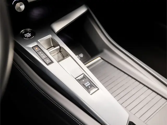 Peugeot 308 SW 1.2 PureTech Allure Sport 2022 Benzine 11