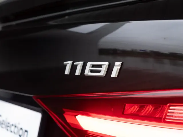 BMW 1 Serie 118i 2022 Benzine 18