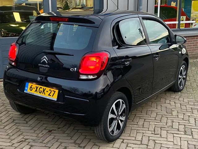 Citroën C1 1.0 e-VTi Shine 2014 Benzine 3