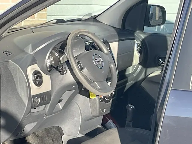 Dacia Lodgy 1.6 MPi 7p. 2013 Benzine 10