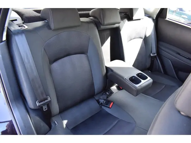Nissan QASHQAI 1.6 Visia 2013 Benzine 11