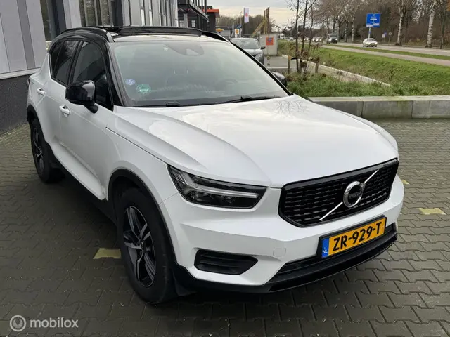Volvo XC40 1.5 T3 R-Design ACC|Nav|Pano| 2019 Benzine 10