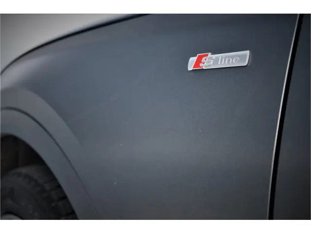 Audi Q5 2.0 TFSI quattro Launch Edition 2017 Benzine 34