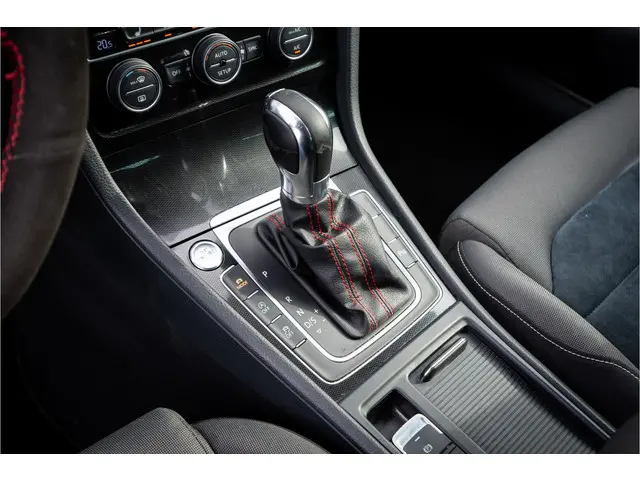 Volkswagen Golf 2.0 TSI GTI 2013 Benzine 14