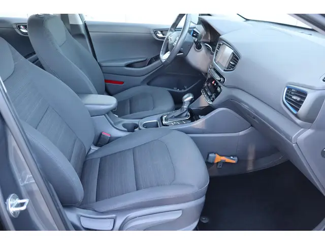Hyundai IONIQ 1.6 GDi Comfort 2017 Hybride Benzine 14