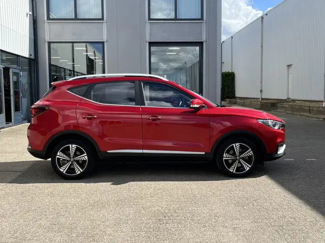 MG ZS EV MG Luxury 45 kWh 2021 Elektrisch 3